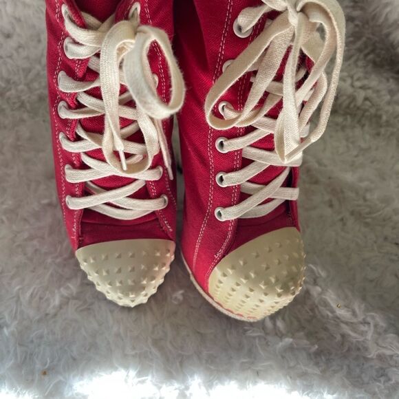 Zigi Girl Salute Red canvas lace up ankle hidden platform heels beige trimsSZ8.5 - Picture 6 of 12